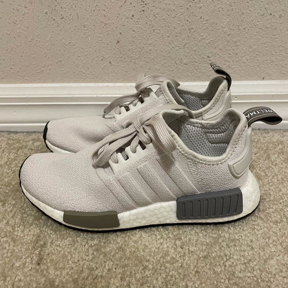 ADIDAS NMD size 5 1/2 (US)